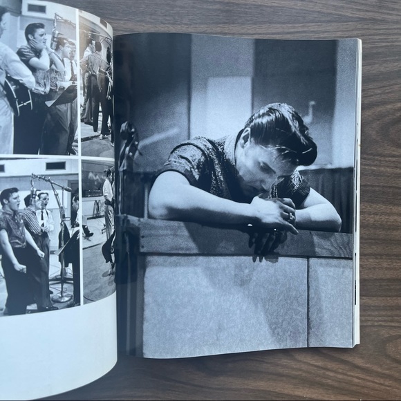 VINTAGE Collector’s Item Elvis LIFE Magazine - Picture 4 of 6